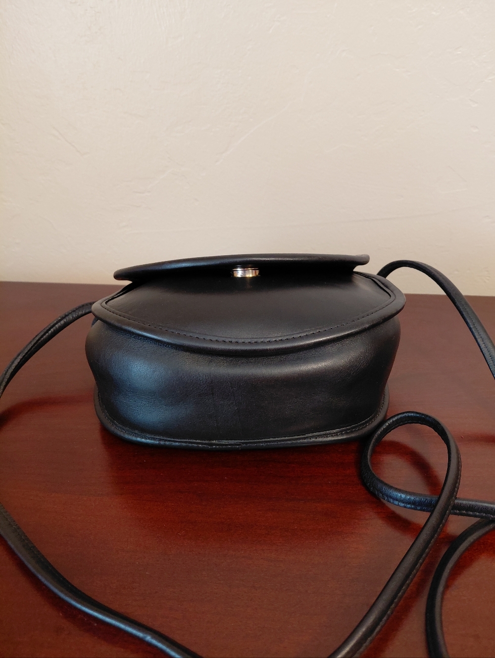Coach Vintage Casey Black Leather Crossbody Style 9923 - Picture 7 of 12